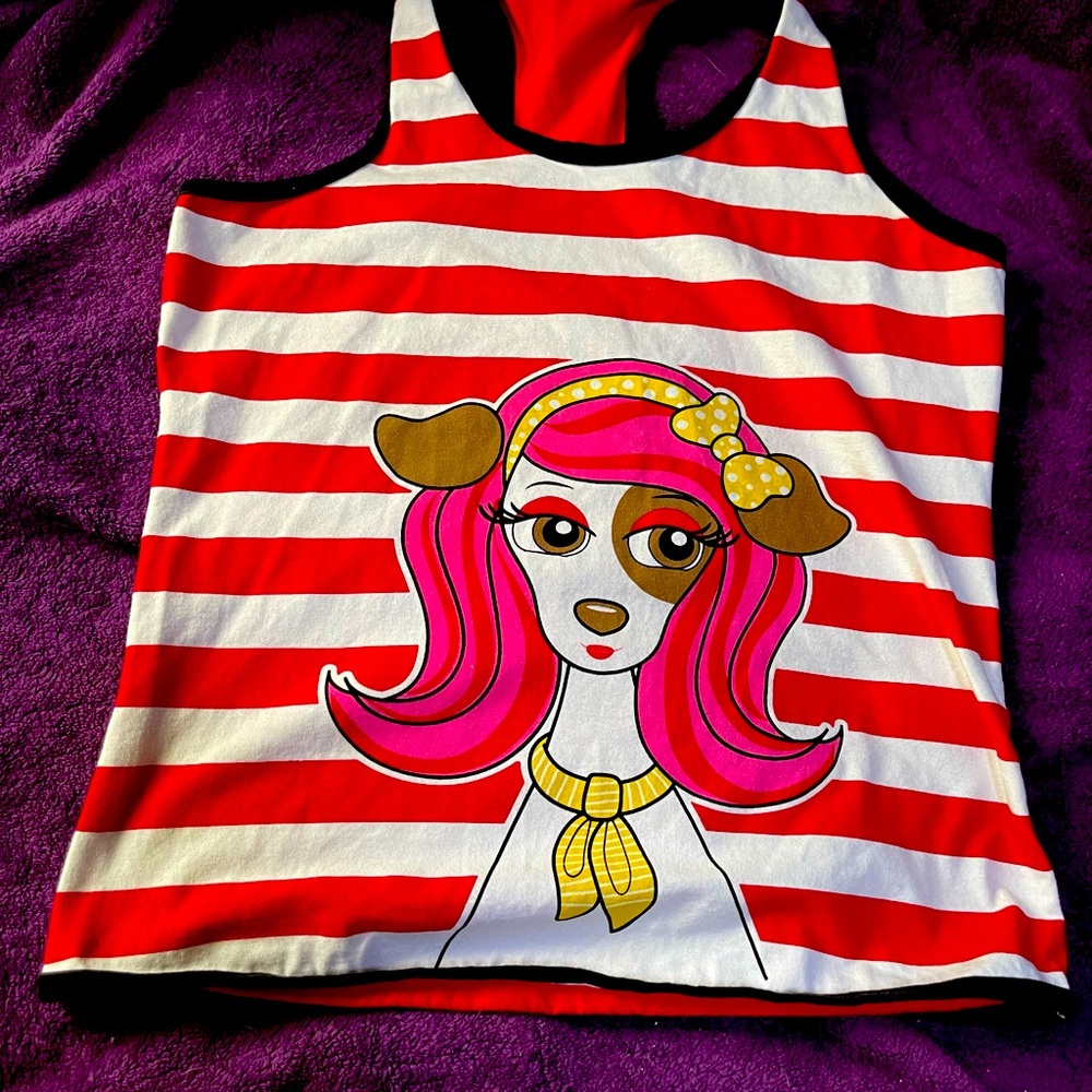 Puket Razor back doggie Tank. Missing sz tags. wears like a S-M.